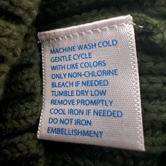 Southern Tide Men’s Forest Green Crewneck Sweater - Picture 7 of 8